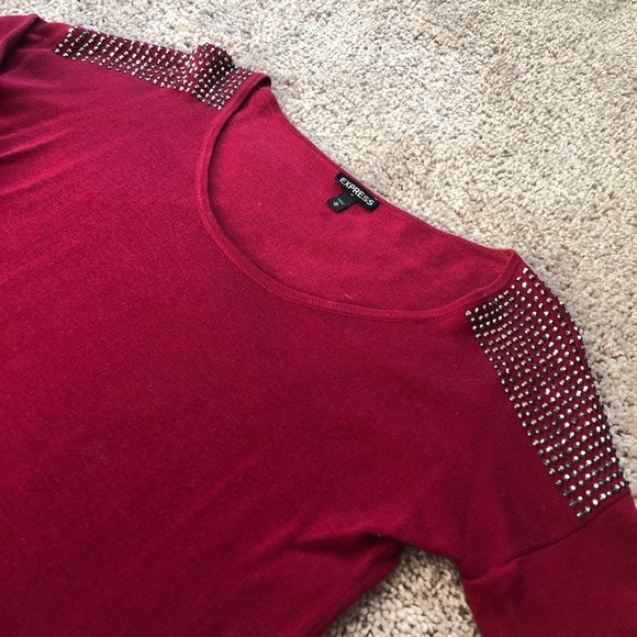 Express red sweater with rhinestone embellishments - Picture 4 of 4